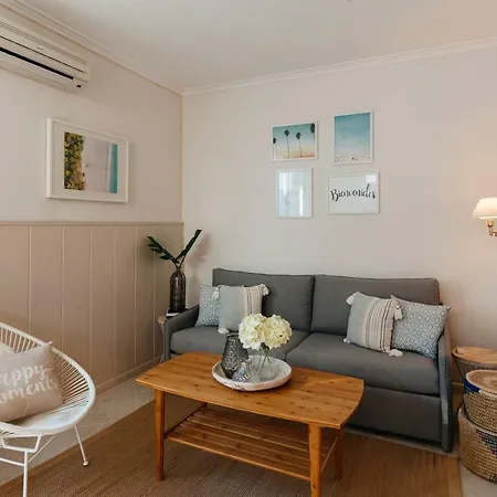 Sitges Holiday Apartment *